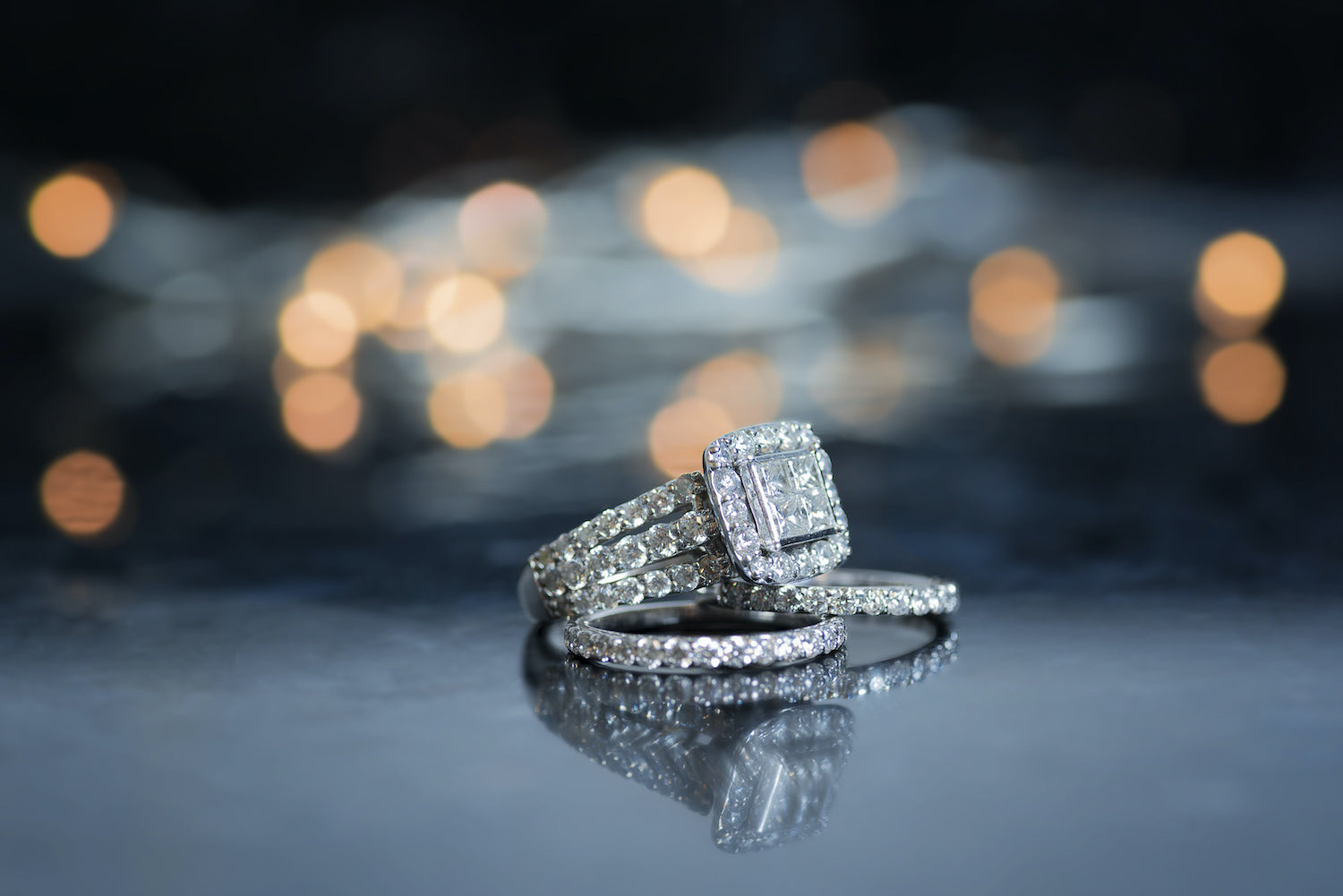 Do You the Wear Wedding Band Above or Below the Engagement Ring 