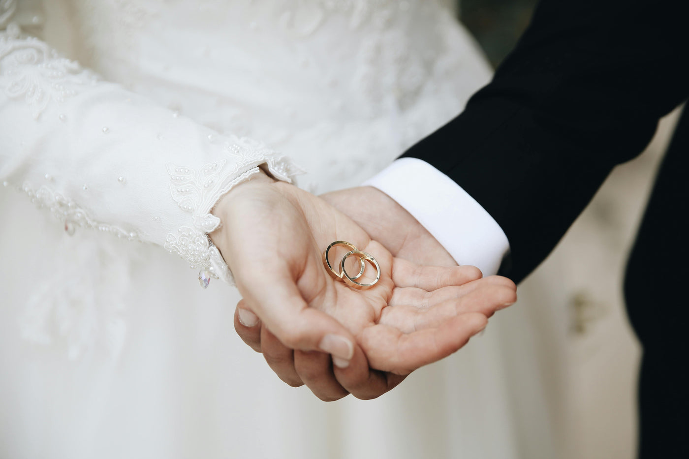 How To Choose A Men’s Wedding Band