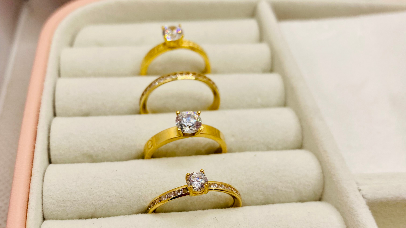 How To Start Engagement Ring Shopping