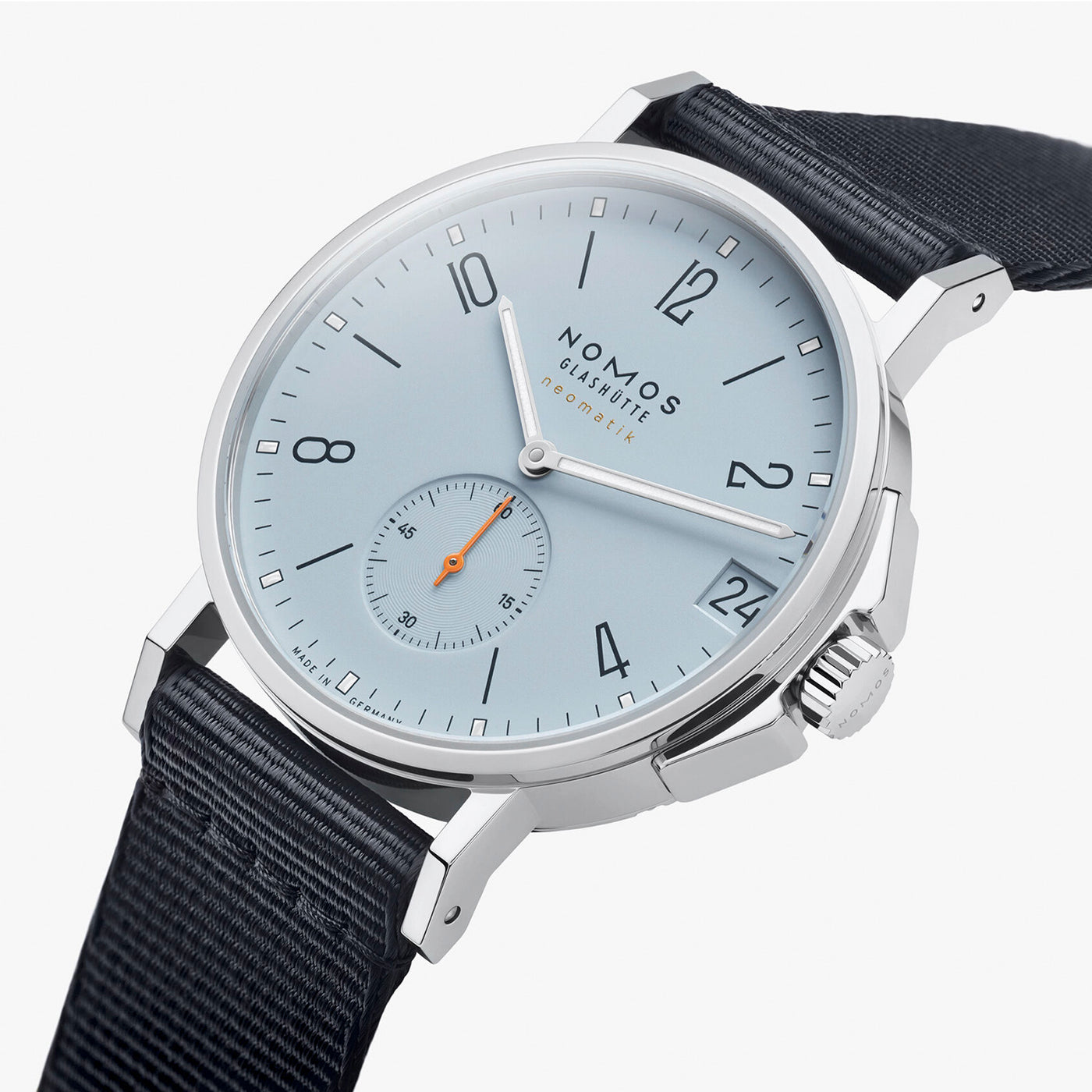 Nomos Glashütte Ahoi Neomatik Automatic – 526