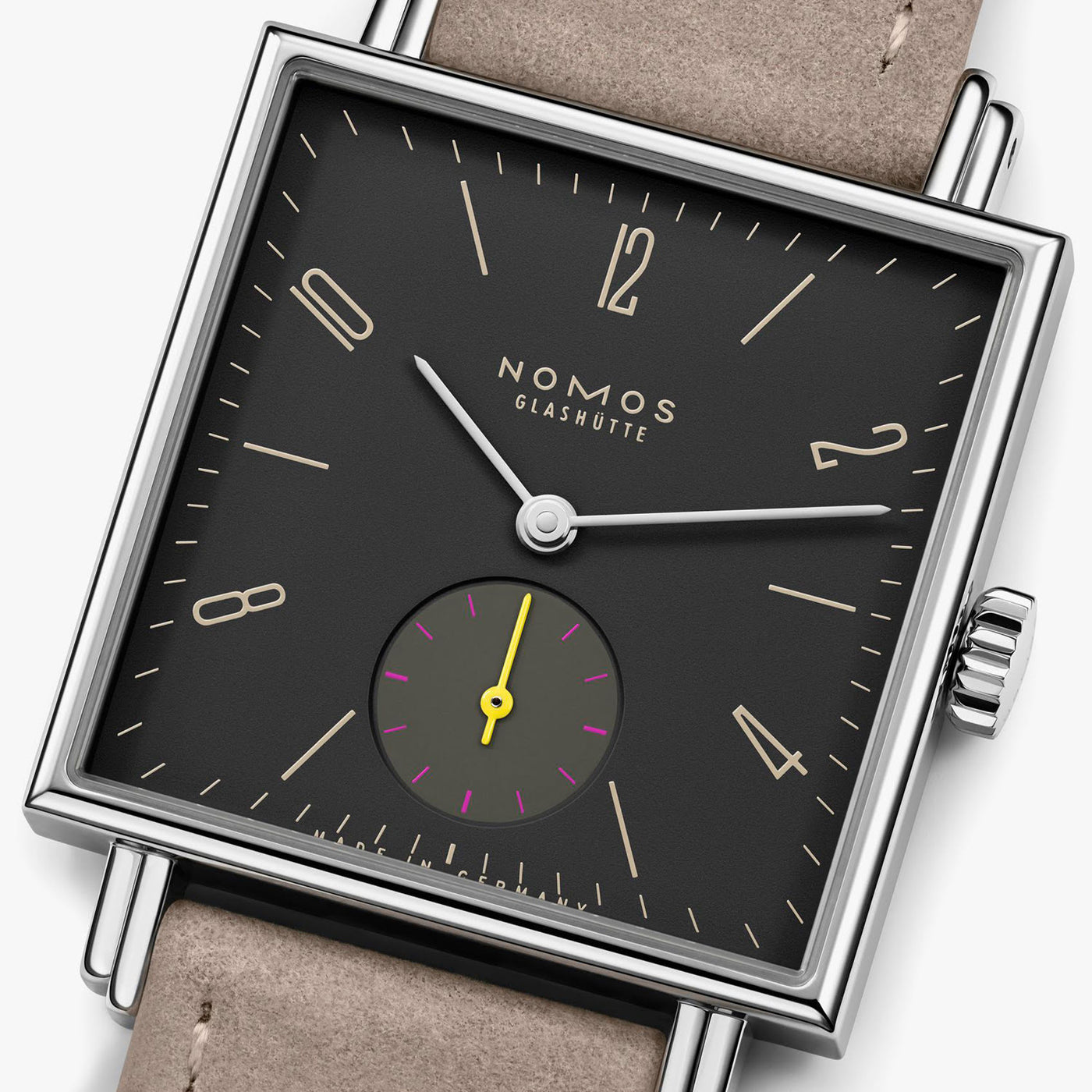 Nomos Glashütte Tetra Basalt Stem Winding – 440