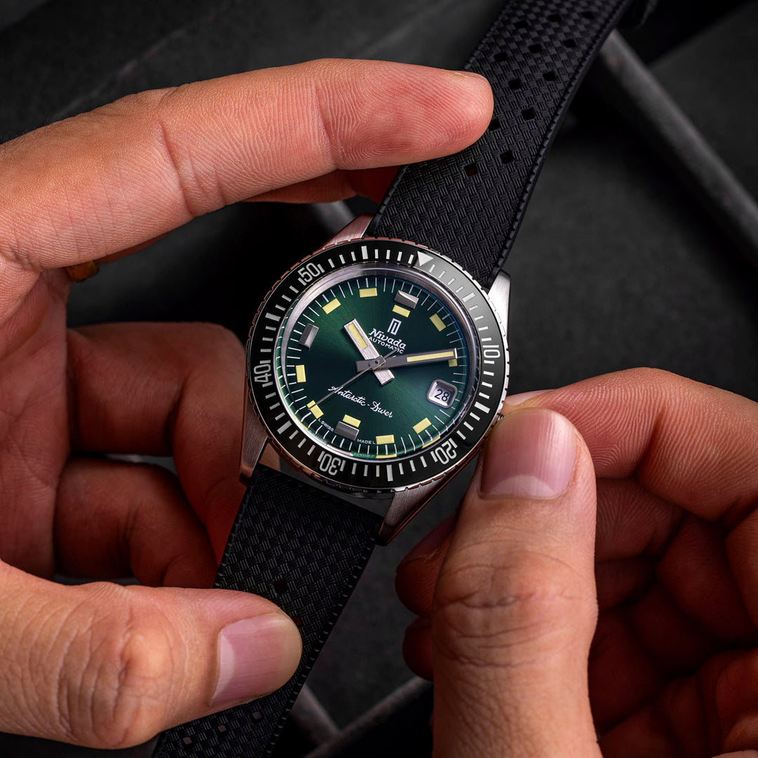 Nivada Grenchen Antarctic Diver Automatic – 32053A01 – Little