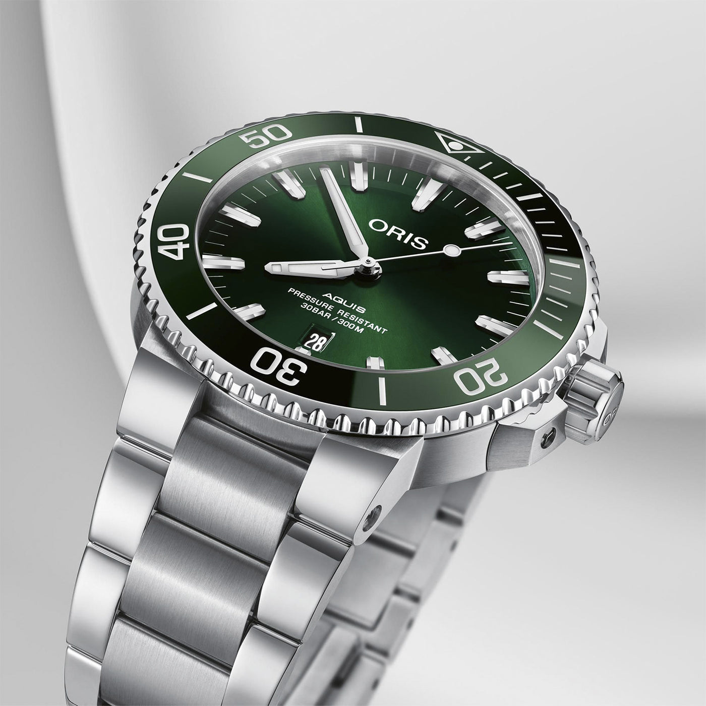 Oris Aquis Date Automatic – 01 733 7730 4157-07 8 24 05PEB