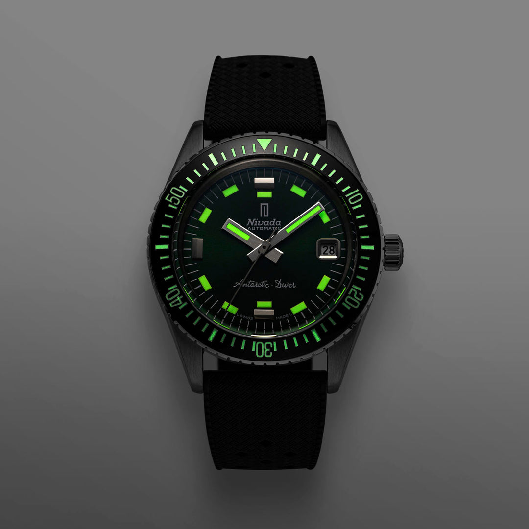 Nivada Grenchen Antarctic Diver Automatic – 32053A01 – Little