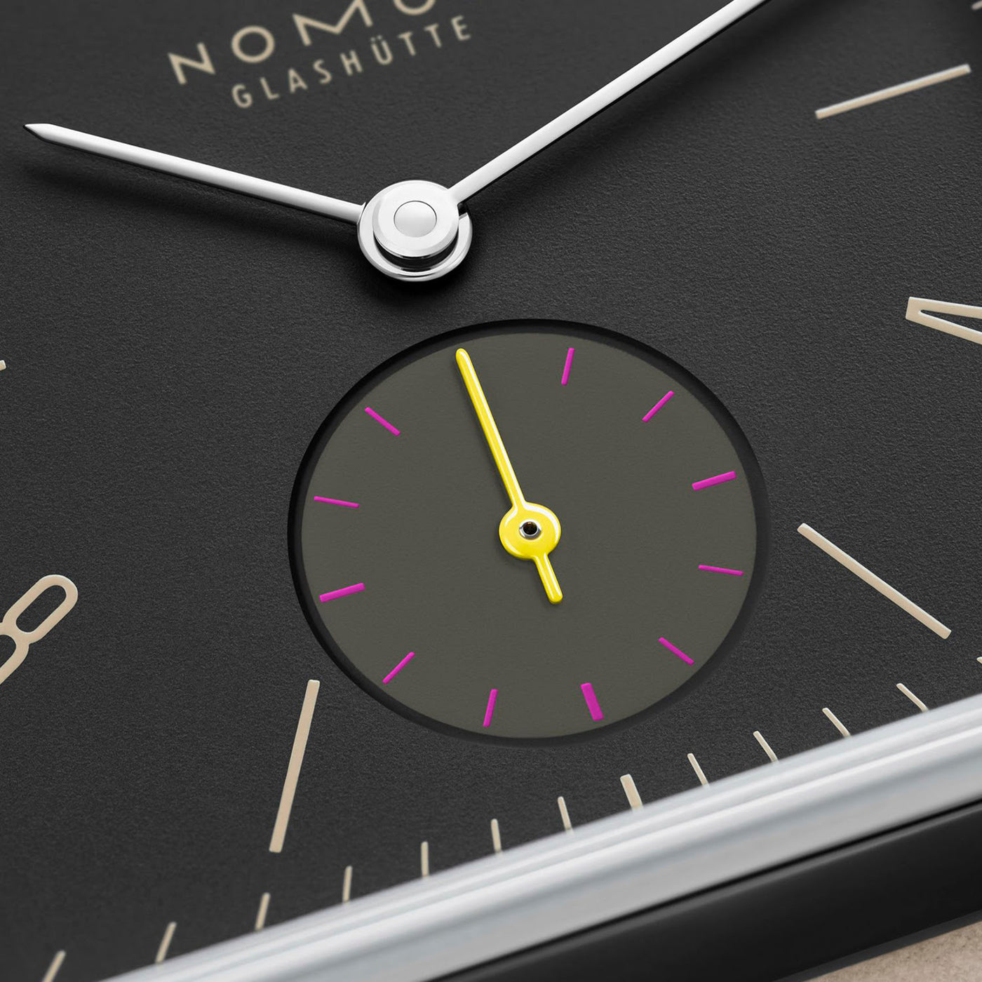 Nomos Glashütte Tetra Basalt Stem Winding – 440