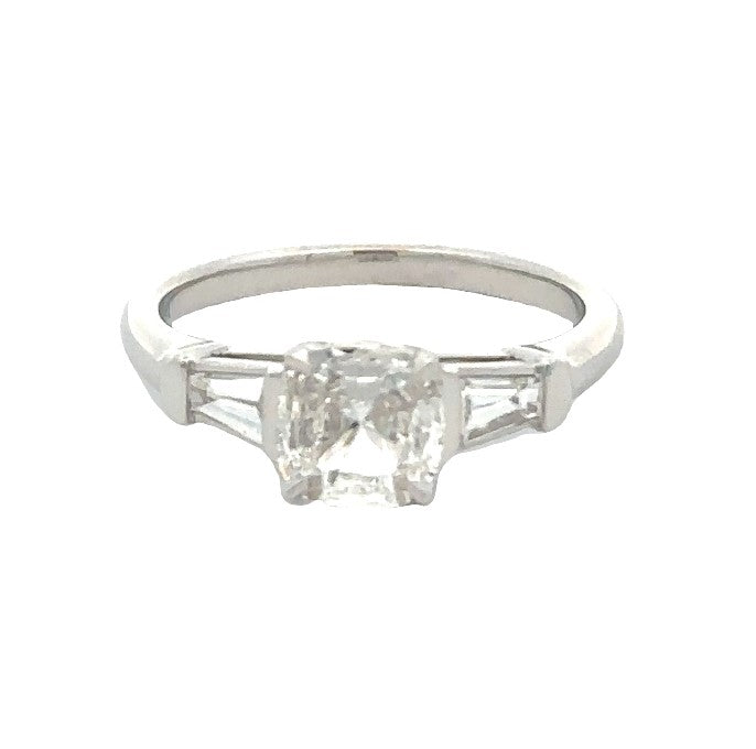 Henri Daussi 18k White Gold Diamond Solitaire Engagement Ring – AWT41