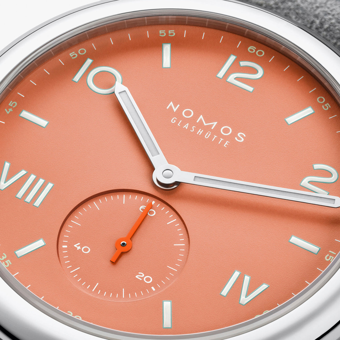 Nomos Glashütte Club Campus Cream Coral Automatic – 714