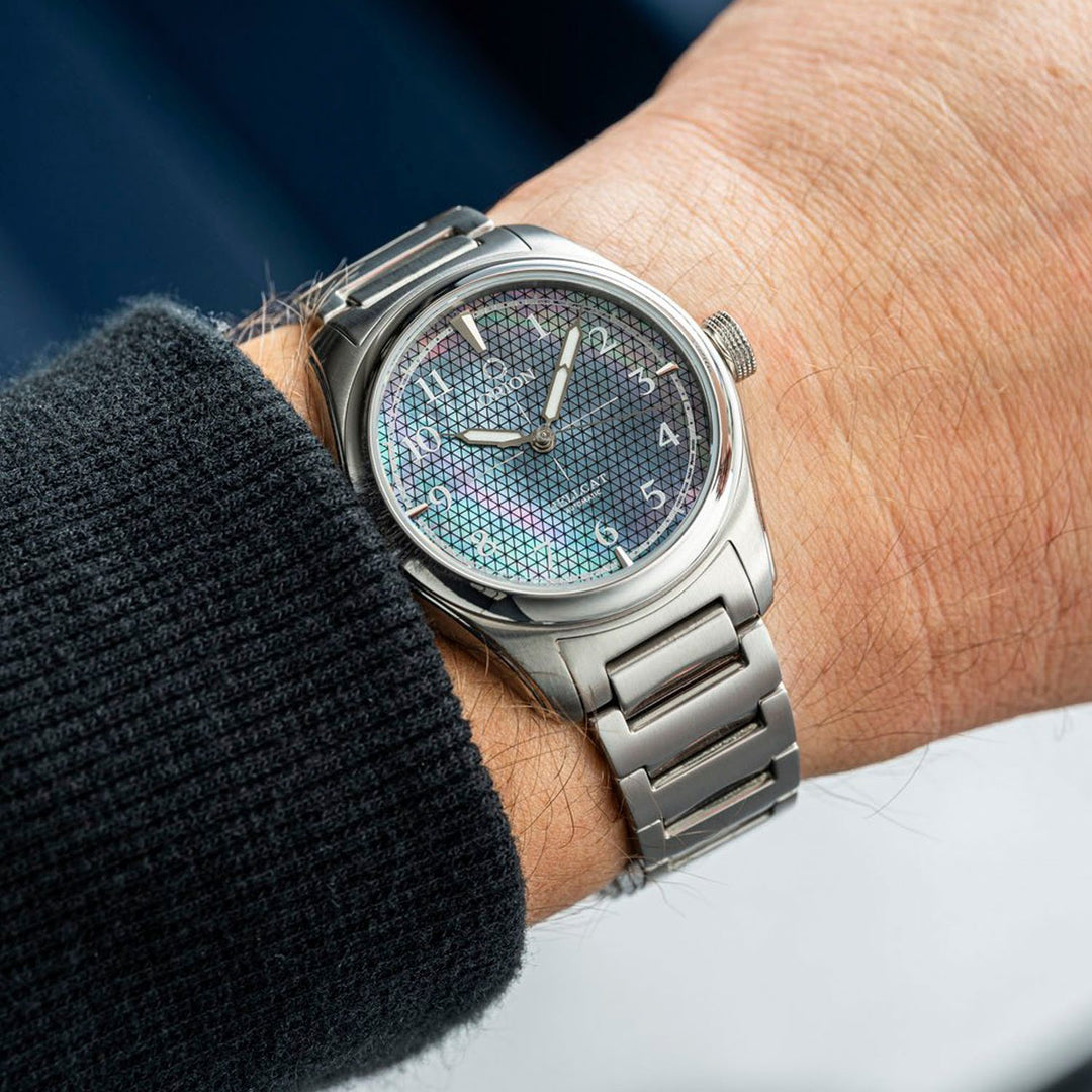 ベル　アンリミテッド Orion Hellcat Mother of Pearl Limited Edition Automatic