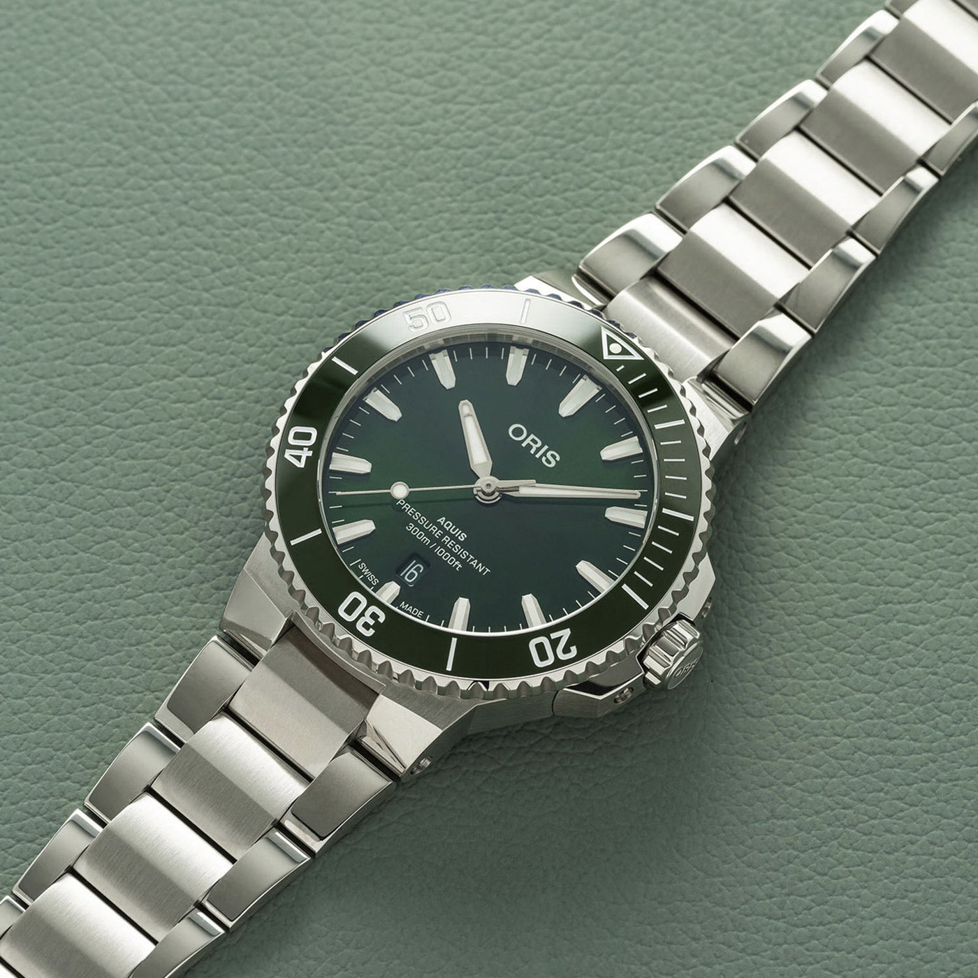 Oris Aquis Date Automatic – 01 733 7787 4157-07 8 22 04PEB