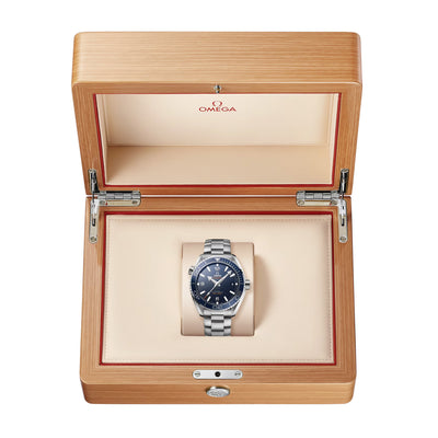 OMEGA Seamaster Planet Ocean Automatic – 215.30.44.21.03.001